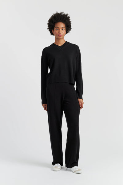 navy-wool-cashmere-ribbed-v-neck-sweater