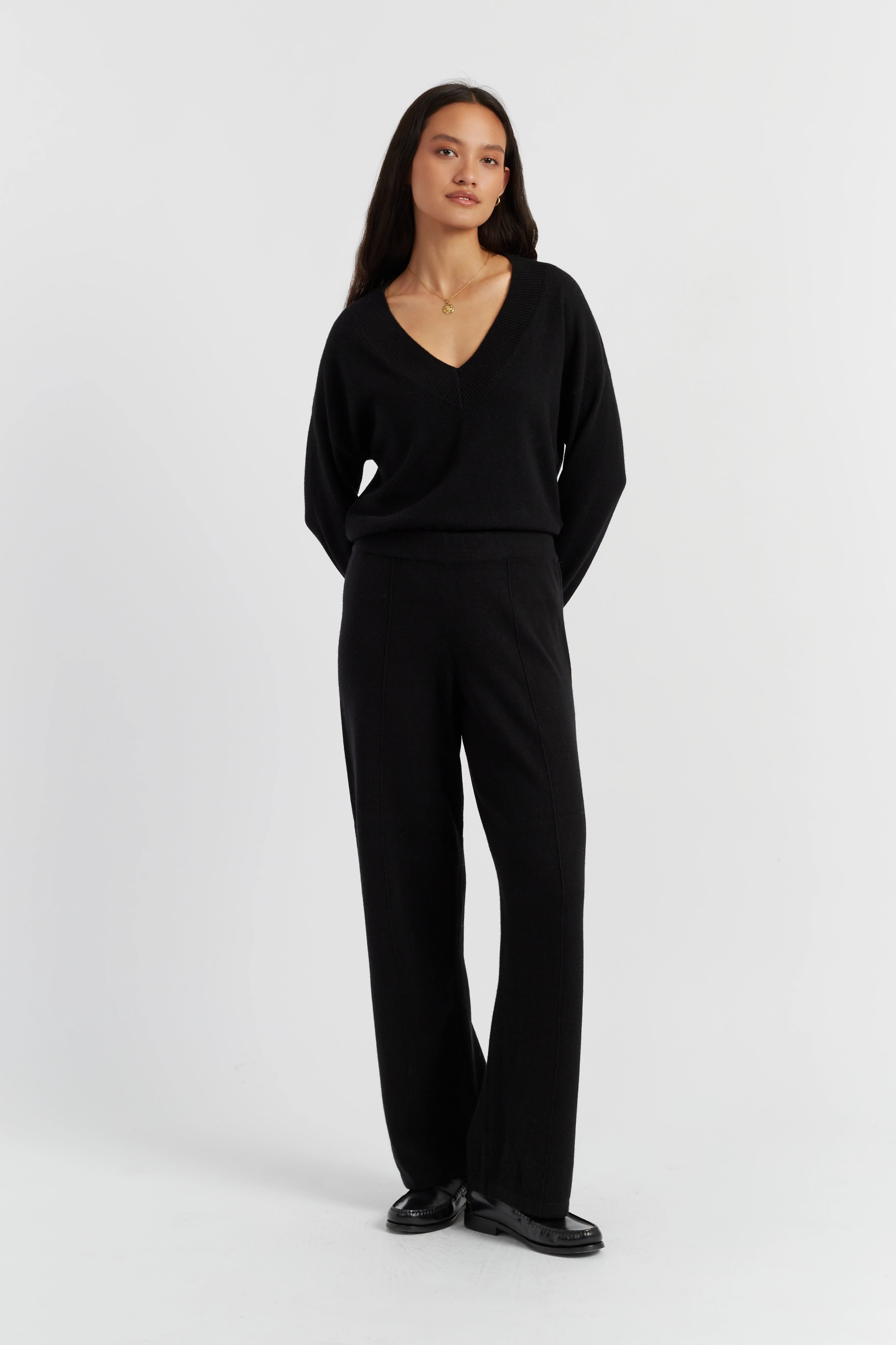 パンツ Black wool cashmere trousers like sefr Black Wool-Cashmere Wide-Leg Track Pants - Chinti & Parker UK