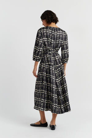 black-viscose-queen-of-hearts-dress