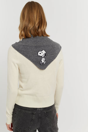 grey-wool-cashmere-snoopy-triangle-scarf