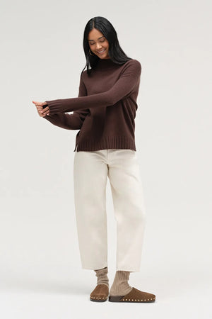 chocolate-pure-cashmere-relaxed-rollneck-sweater