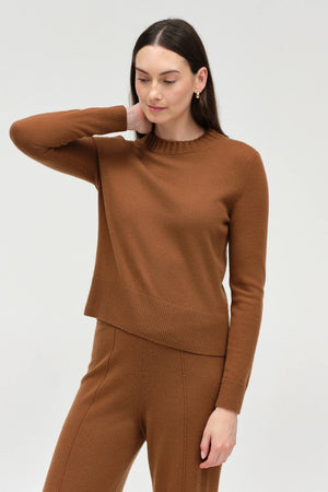 toffee-wool-cashmere-cropped-sweater