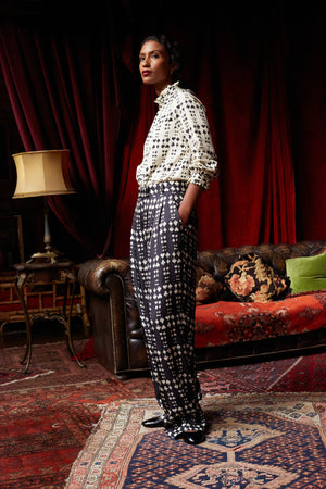 black-viscose-queen-of-hearts-trousers