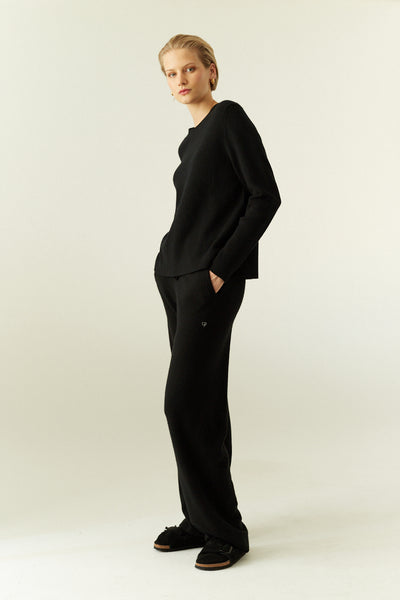 black-cashmere-boxy-sweater
