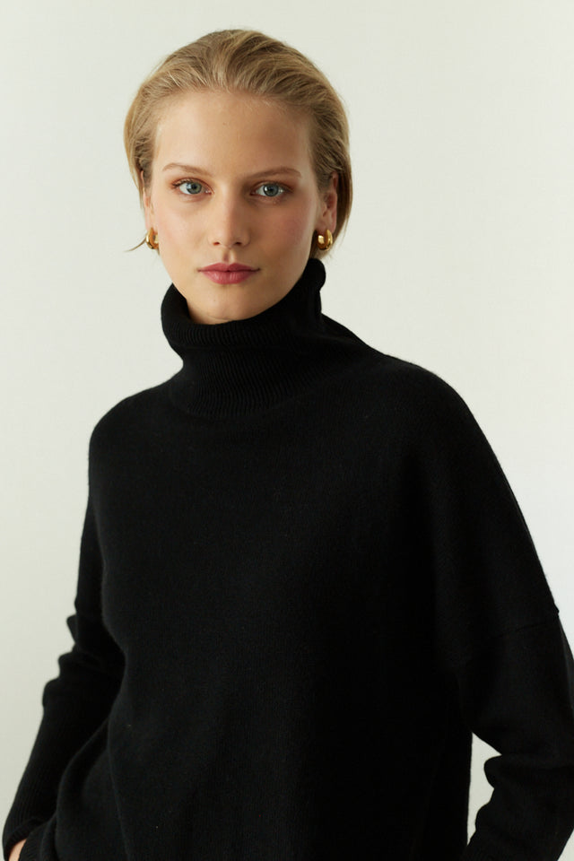Black Pure Cashmere Rollneck Sweater image 1