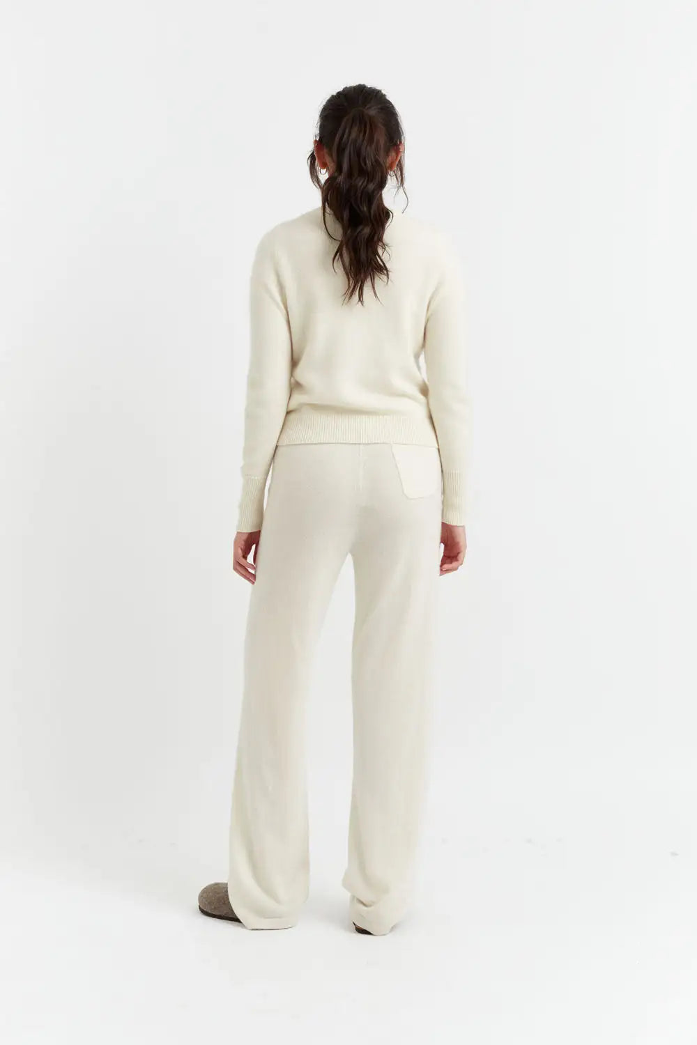 Cream Pure Cashmere Cropped Sweater - Chinti & Parker UK Cream Pure Cashmere Cropped Sweater - Chinti & Parker UK