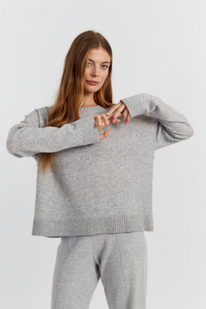 light-grey-wool-cashmere-light-relaxed-sweater