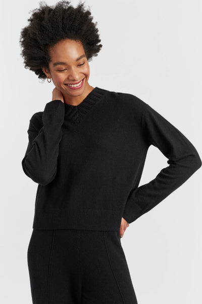 black-wool-cashmere-ribbed-v-neck-sweater