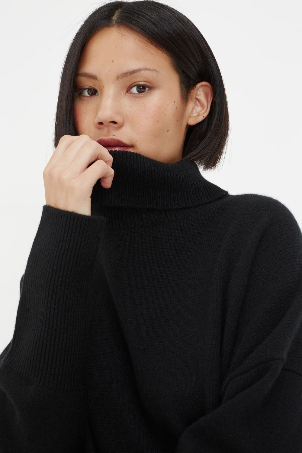 Black roll neck cashmere Outlet